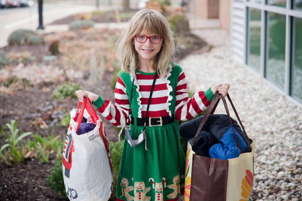 Third-grader collects winter clothes, blankets to help those in need - Vimarsana News
